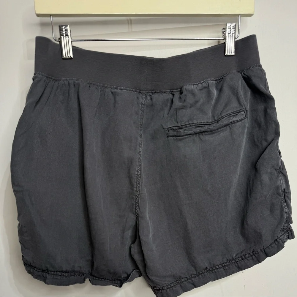 Faherty Arlie Shorts Linen Blend Lightweight Faded Black Size Large - Picture 3 of 5